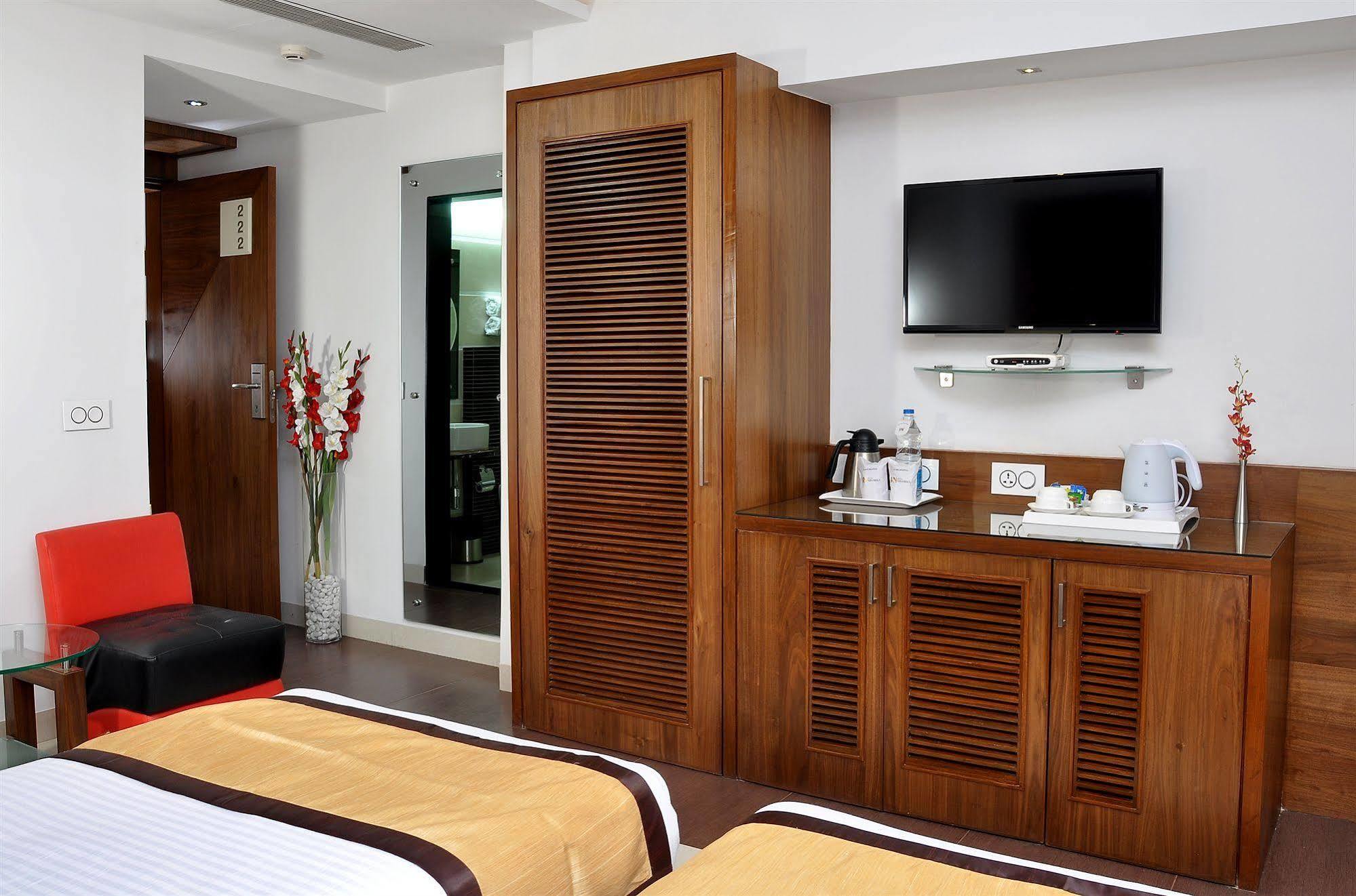 โรงแรมนิหาริกา โกลกาตา ภายนอก รูปภาพ